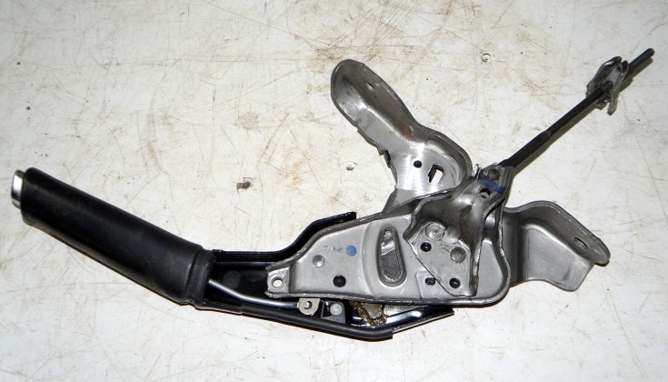 Рычаг ручника кожа 5C0711393 для Фольксваген Джетта 6 / Volkswagen Jetta 6 в Самаре