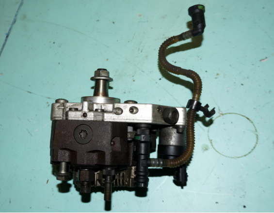 ТНВД насос топливный BOSCH для Рено Лагуна / Renault Laguna ll 2001 - 2007 г.в. 8200108225 8200108225 в Самаре