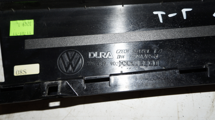 Накладка наружная средней стойки задняя правая 7P6839902 для Фольксваген Туарег / Volkswagen Touareg в Самаре