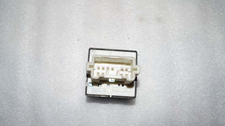 Кнопка регулировки электрозеркал   для Митсубиси Ланцер 10 / Mitsubishi Lancer  2007 г.в. - наст. Время в Самаре