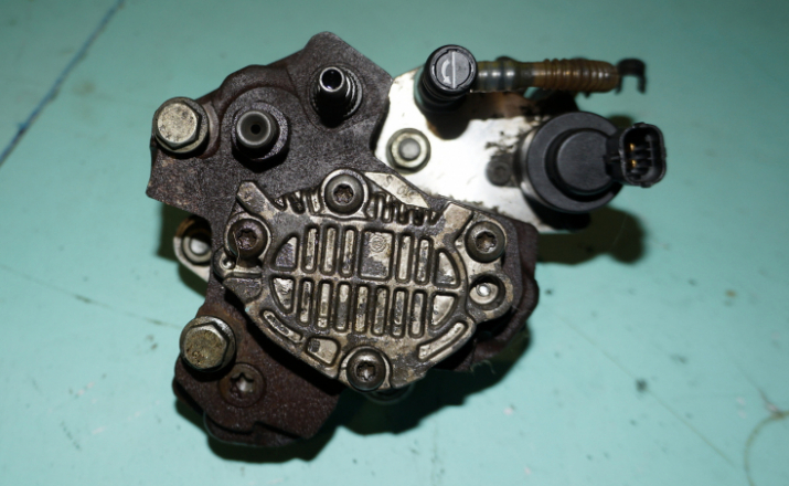 ТНВД насос топливный BOSCH для Рено Лагуна / Renault Laguna ll 2001 - 2007 г.в. 8200108225 8200108225 в Самаре