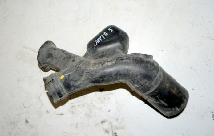 Патрубок воздушный   для Фольксваген Джетта 5 / Volkswagen Jetta 5 в Самаре