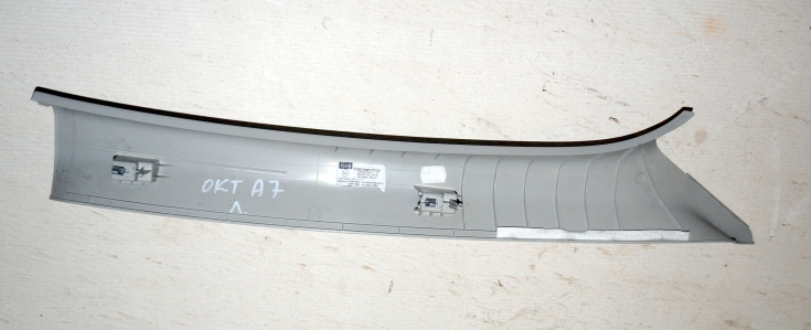 Накладка внутренняя передней стойки левая 5E0867233  для Шкода Октавия А7 /  Skoda Octavia А7 в Самаре