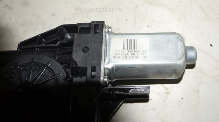Моторчик стеклоподъемника передний правый  966269-102 для Вольво ХС60 / Volvo XC60 в Самаре