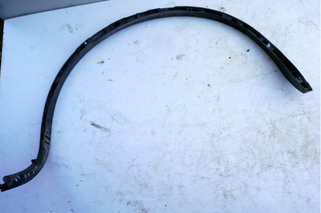 Накладка наружная арки крыла задняя левая  для Фольксваген Туарег / Volkswagen Touareg в Самаре