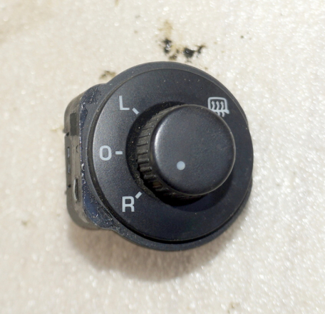 Кнопка регулировки электрозеркал  1Z1959565 E для Шкода Йети / Skoda Yeti в Самаре