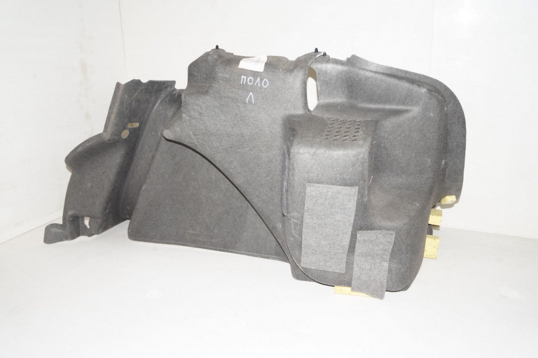 Обшивка багажника боковая ЛЕВАЯ для Фольксваген Поло /Volkswagen Polo 2014 г.в. в Самаре