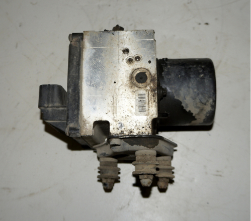 Насос ABS (блок антиблокировочный) для Фольсваген Пассат Б6 / Volkswagen Passat B6 3C0614109C в Самаре