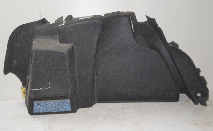 Обшивка багажника боковая правая 5C6867427C для Фольксваген Джетта 6 / Volkswagen Jetta 6 в Самаре