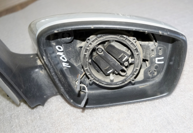 Зеркало боковое правое 5 контактов без стекла  для Фольксваген Поло / Volkswagen Polo в Самаре