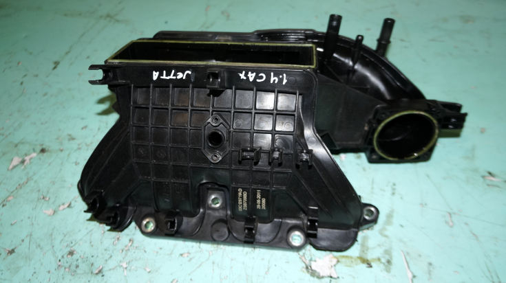 Коллектор впускной 03C129711AD для Фольксваген Джетта 6 / Volkswagen Jetta 6 в Самаре