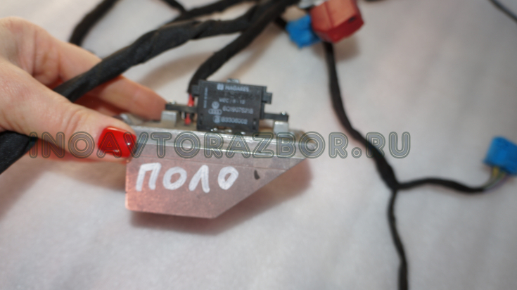 Резистор печки (отопителя)  6R1971566AC