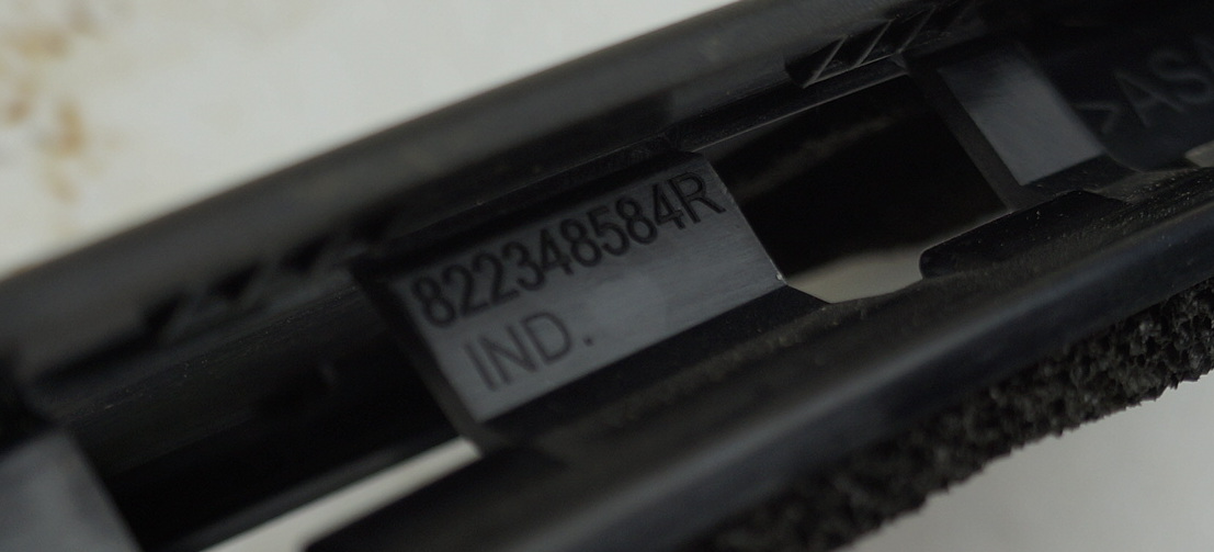 Накладка наружная двери задней правой задняя 822348584R для Рено Аркана / Renault Arkana 1 2019-2023 г.в. — изображение 3