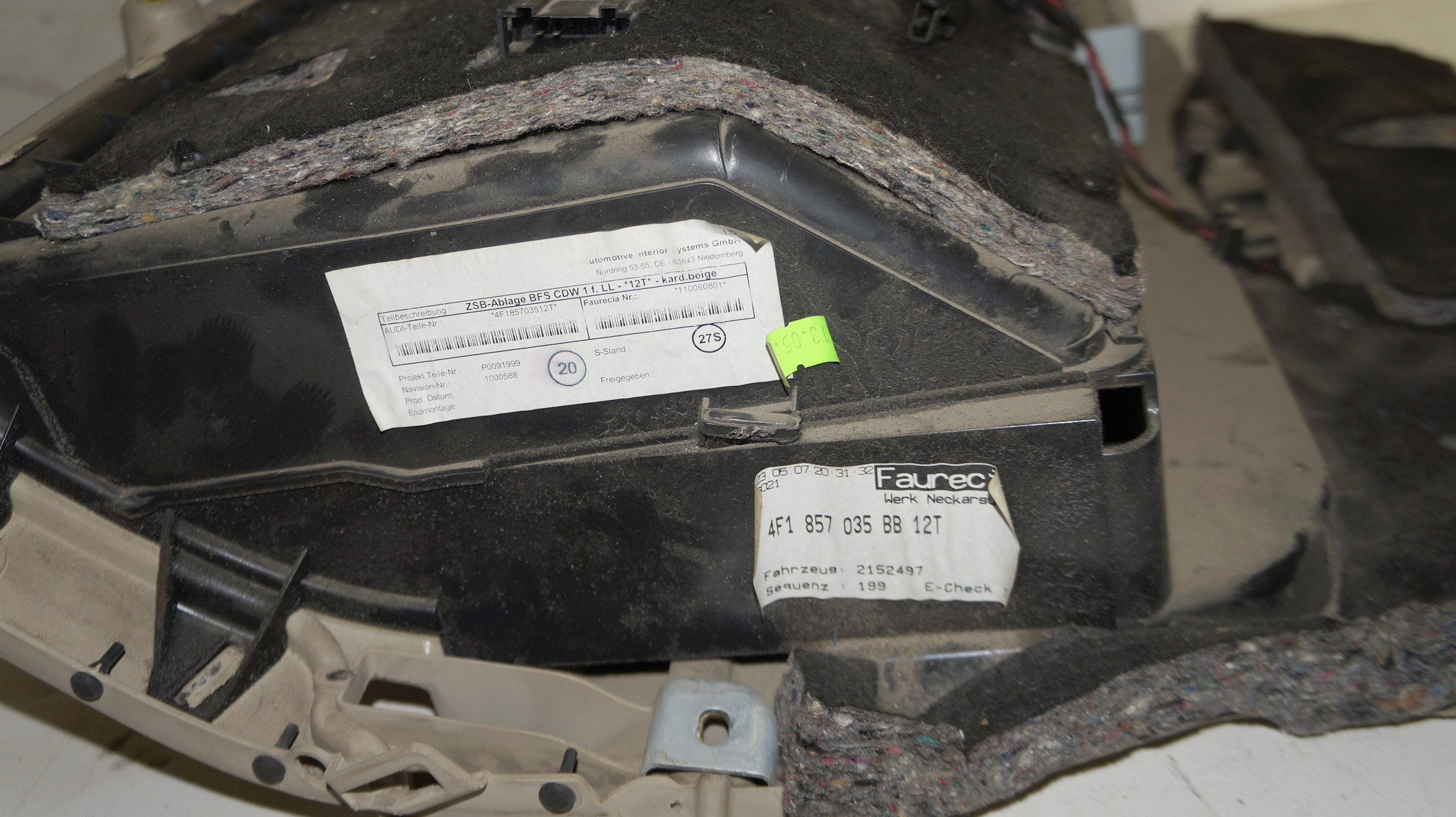 Бардачок пассажира 4F1857035 для Ауди А6 С6 / Audi A6 C6 2004-2008 г.в. — изображение 4