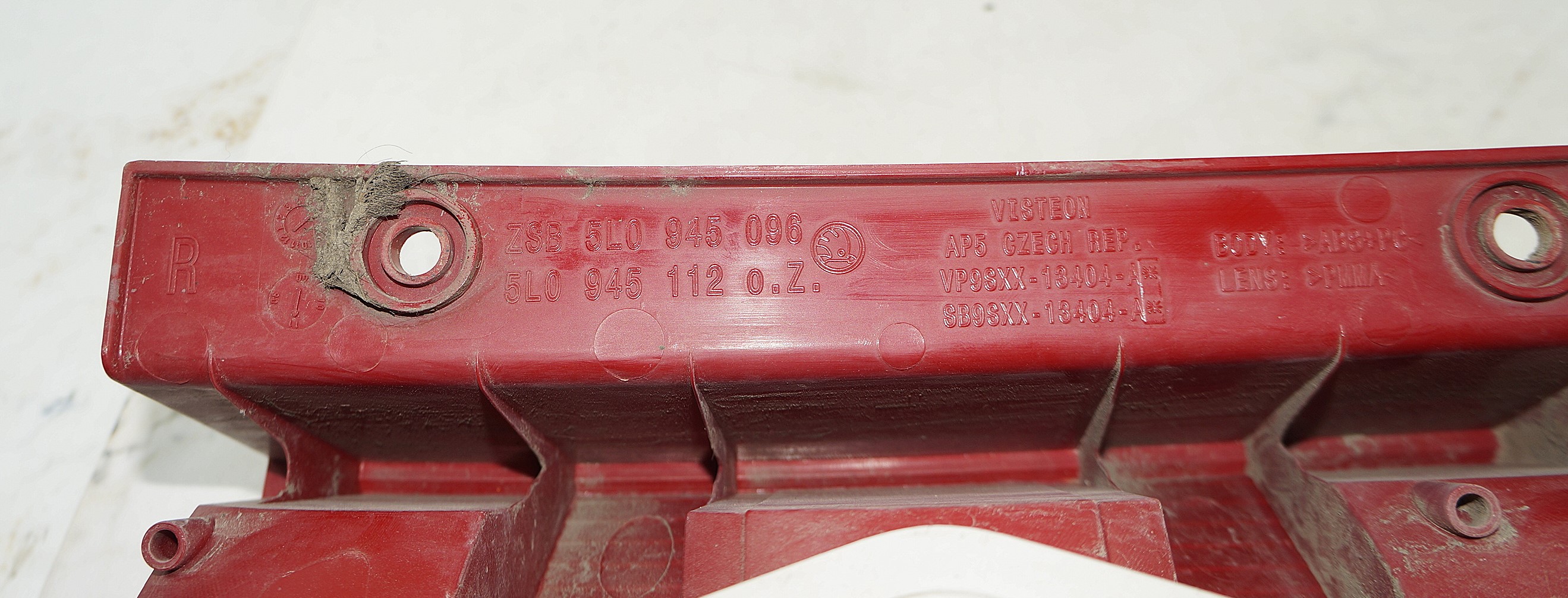 Фонарь задний правый 5L0945112 для Шкода Йети / Skoda Yeti 2009-2014 г.в. — изображение 6