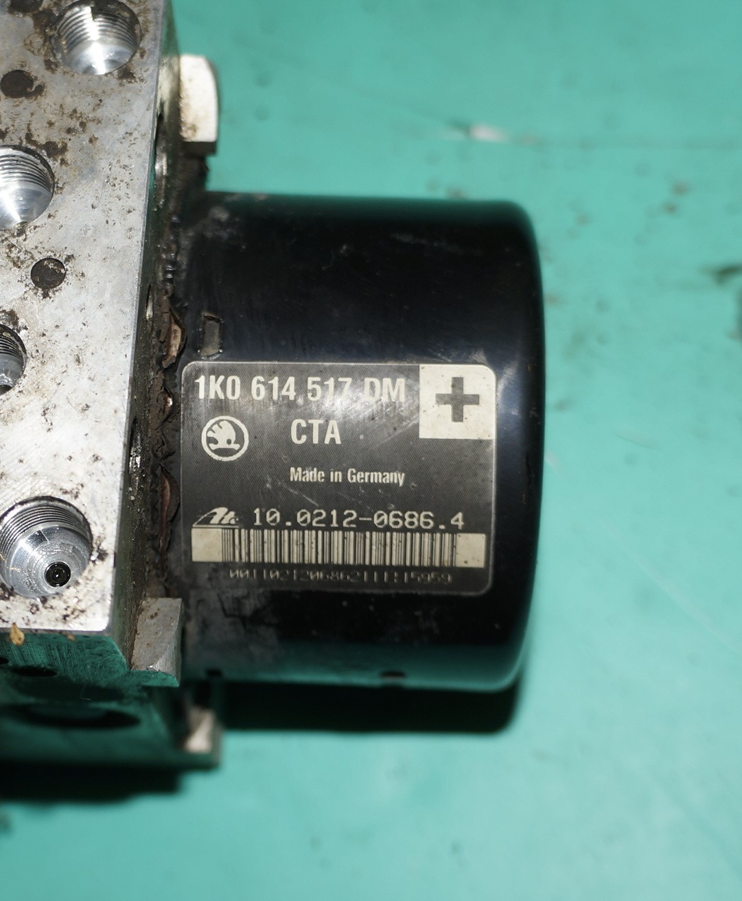 Насос ABS (блок антиблокировочный) 1K0907379BJ для Шкода Йети / Skoda Yeti 2009-2014 г.в. — изображение 4