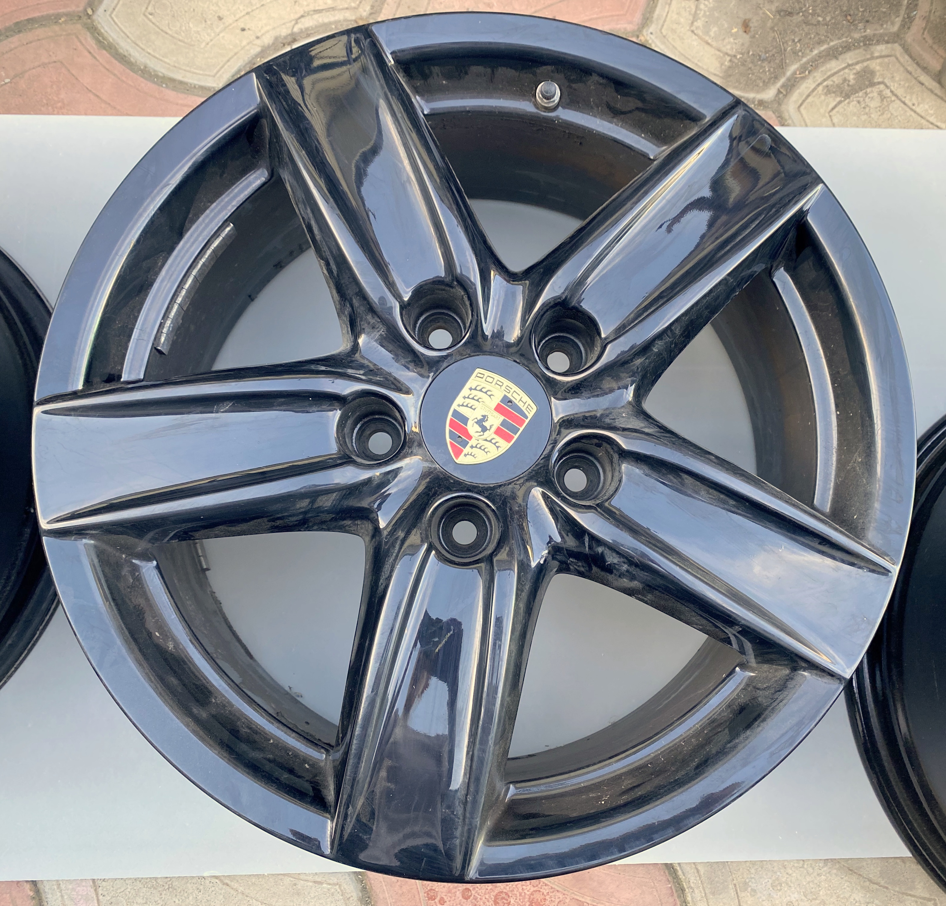 Диск колесный литой 4 шт. R18 5х130 оригинал 7P5601025D для Порше Каен / Porsche Cayenne S 2 2010-2014 — изображение 3