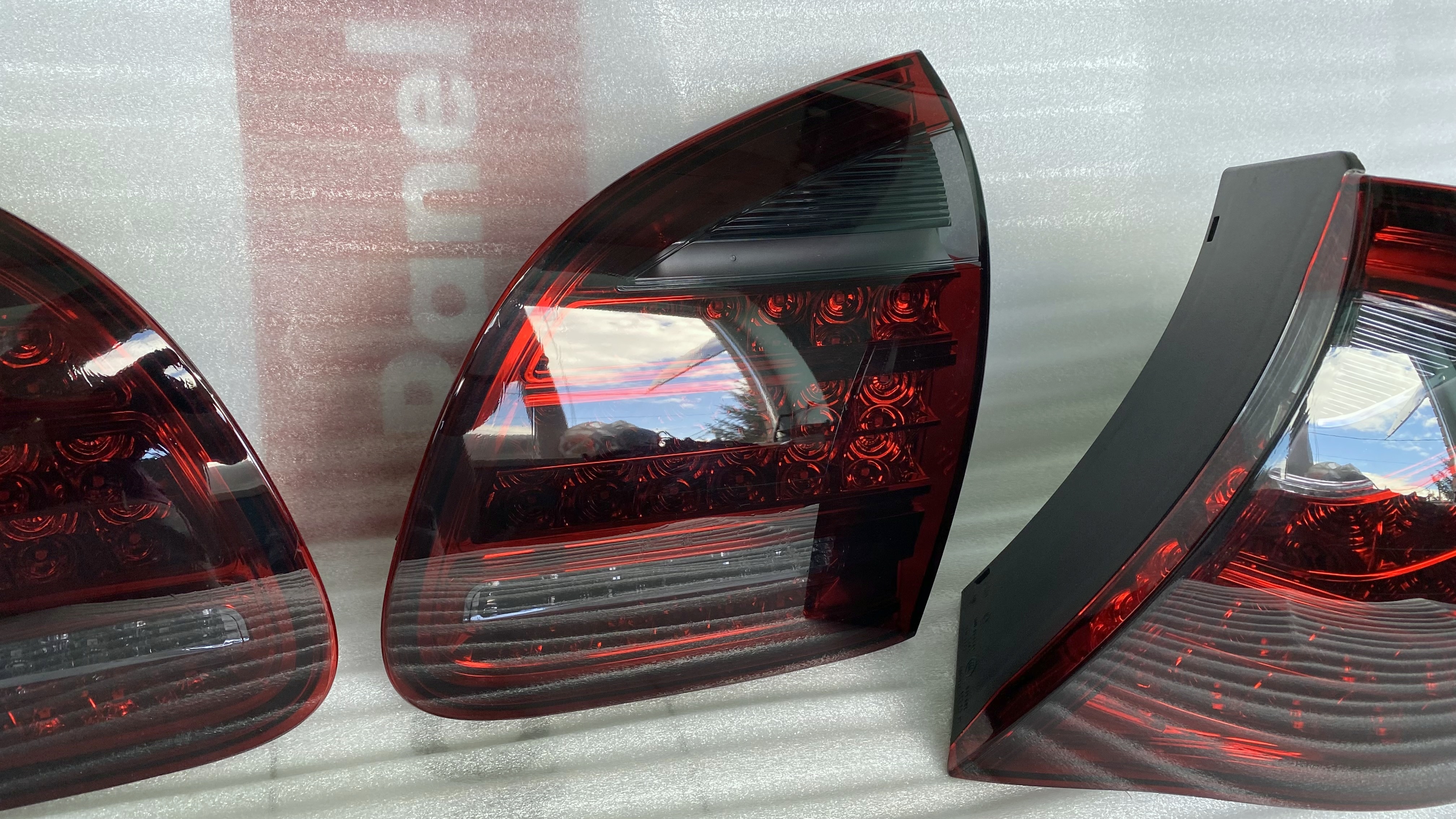 Фонари задние комплект оригинал для Порше Каен / Porsche Cayenne S 2 2010-2014 — изображение 6
