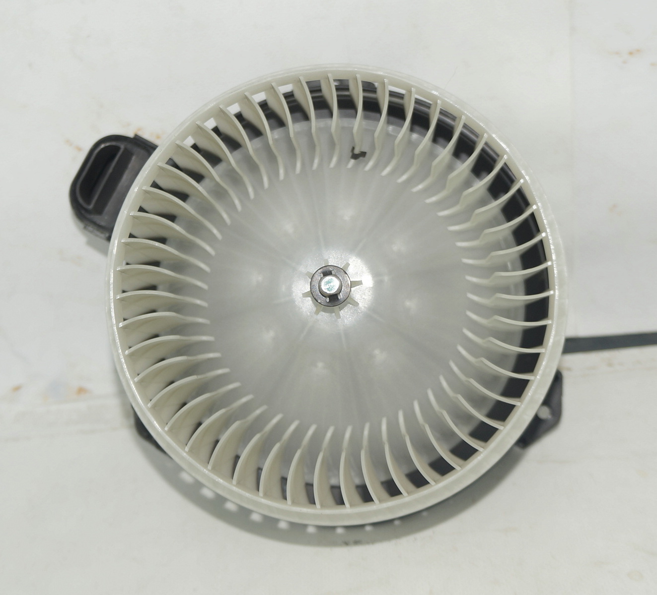 Мотор печки (отопителя) C1500-1074 для Джили Кулрэй / Geely Coolray 2019—2024 — изображение 3
