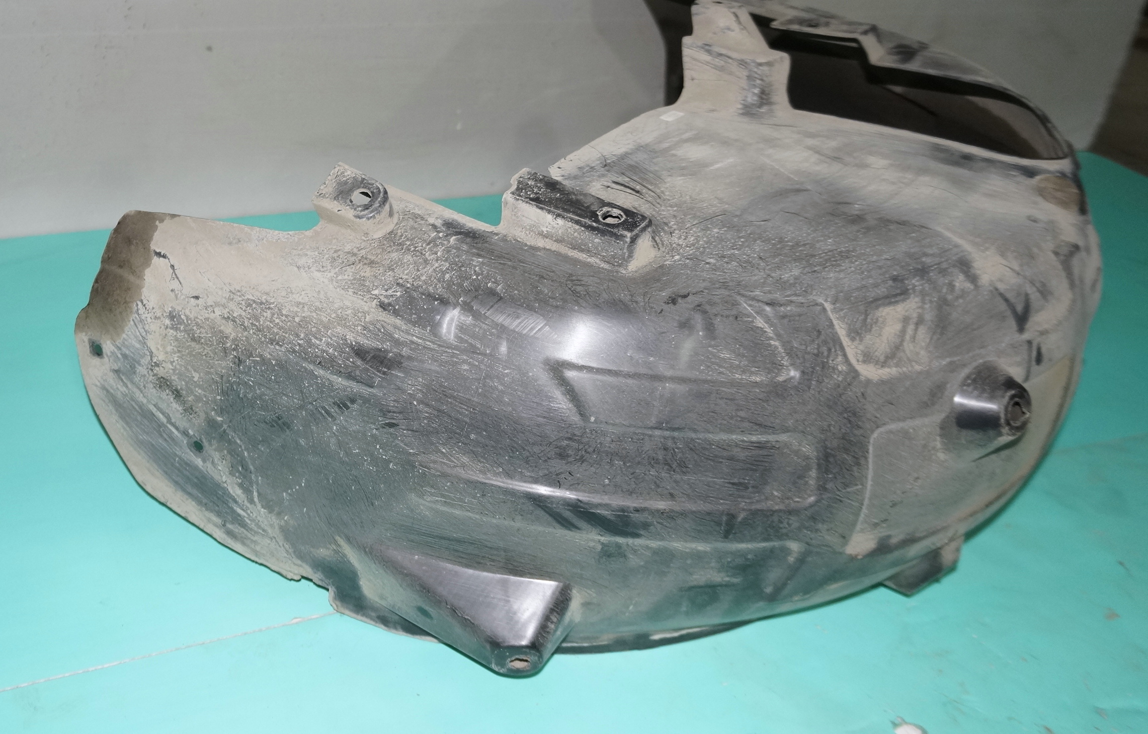 Подкрылок задний левый локер 6600125354 для Джили Кулрэй / Geely Coolray 2019—2024 — изображение 3