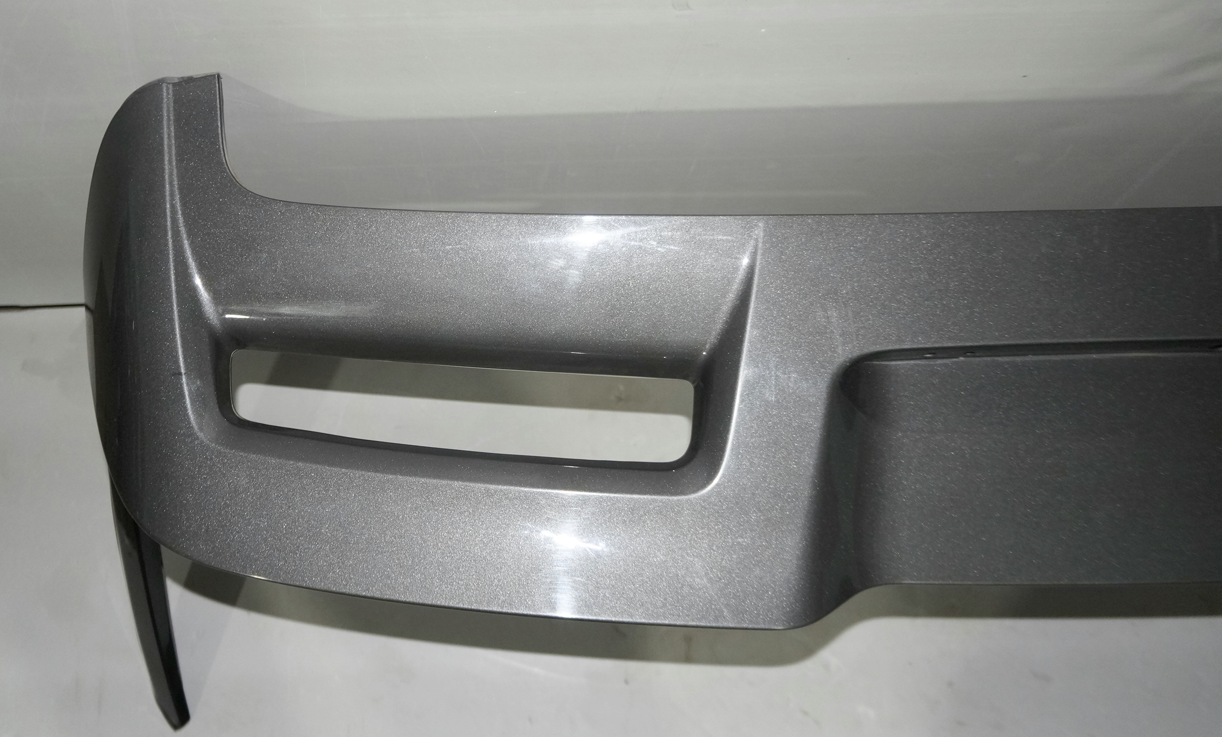 Спойлер двери багажника 6600114044 для Джили Кулрэй / Geely Coolray 2019—2024 — изображение 5
