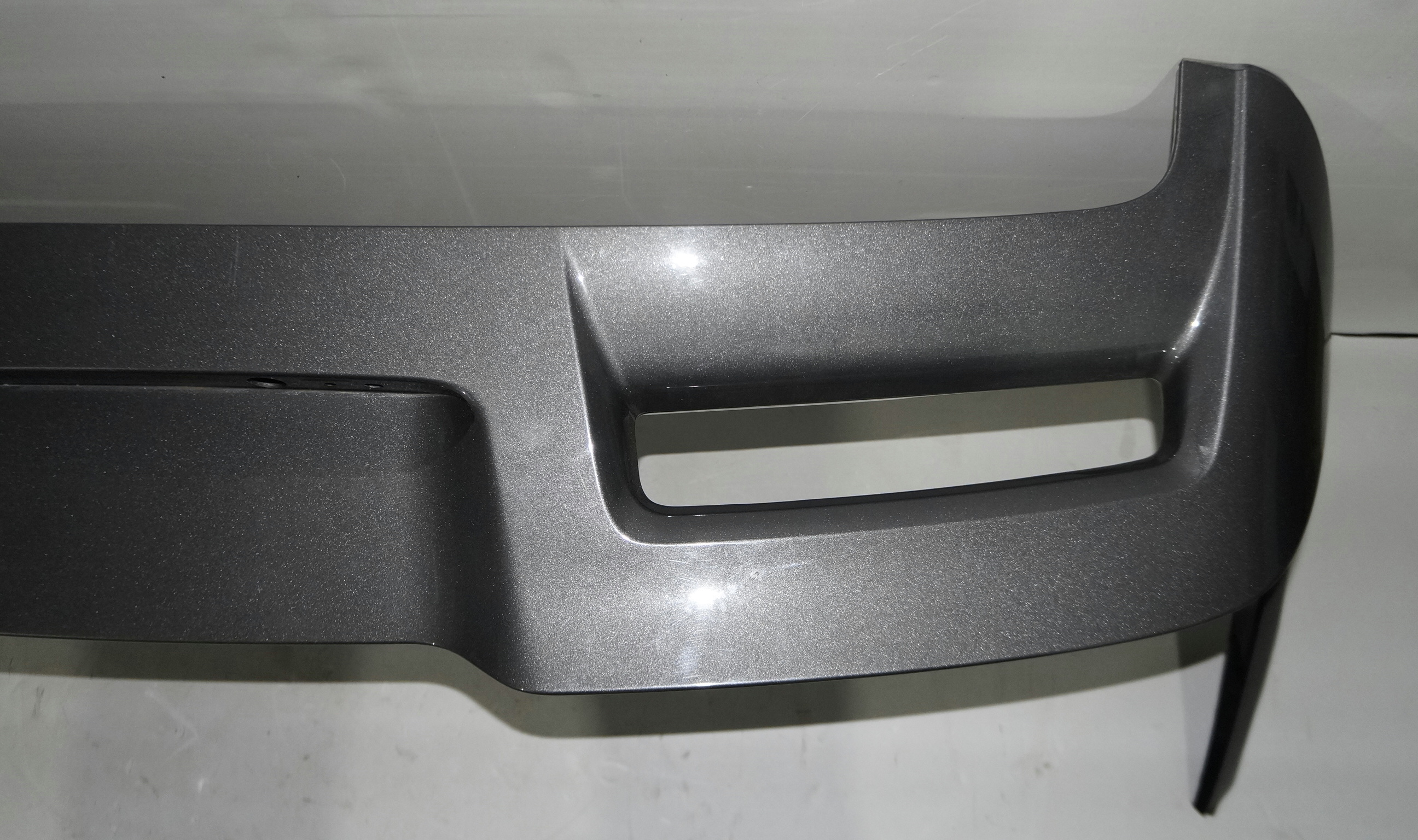 Спойлер двери багажника 6600114044 для Джили Кулрэй / Geely Coolray 2019—2024 — изображение 6