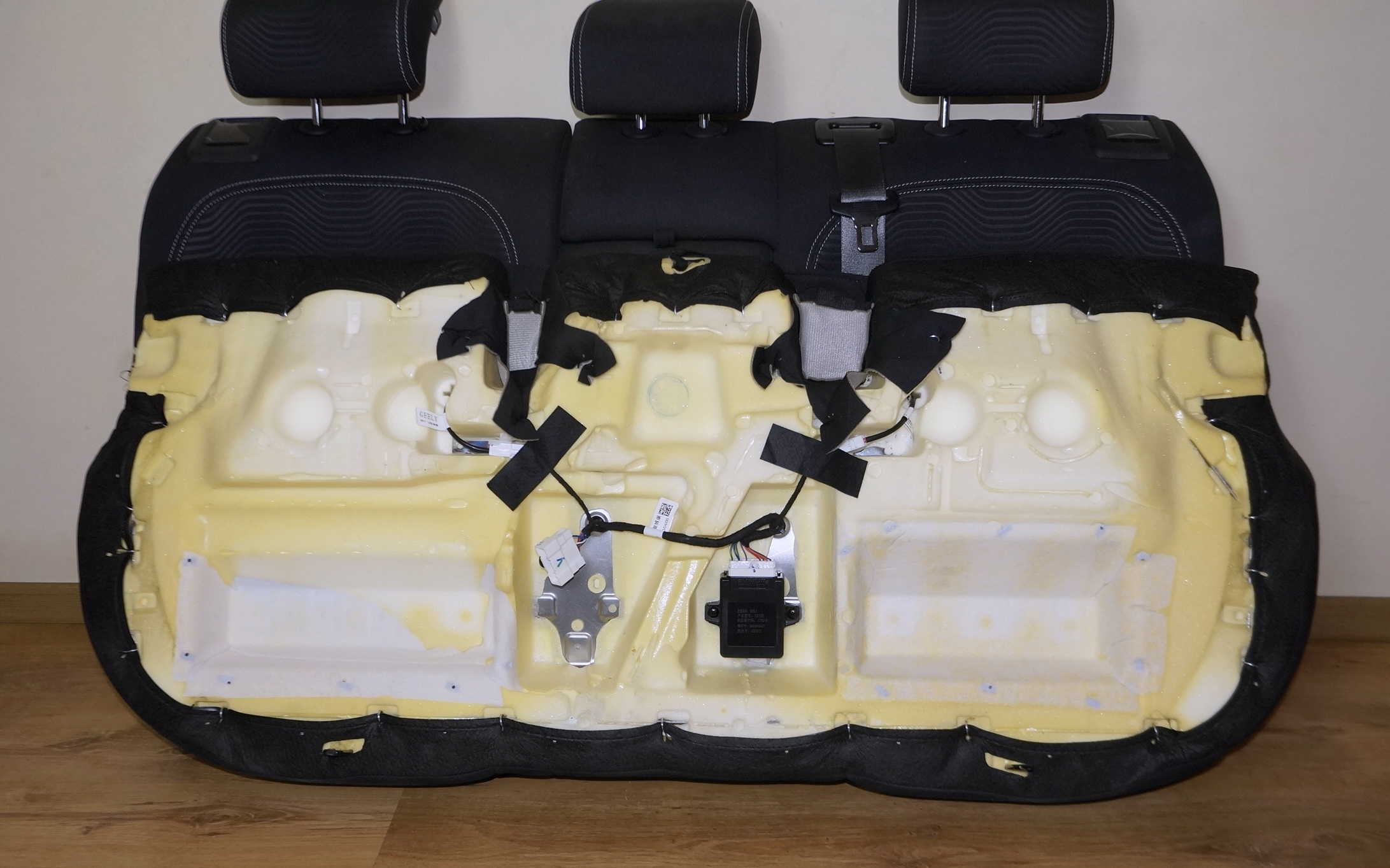 Сиденья КОМПЛЕКТ передние и задние 8894910327 для Джили Кулрэй / Geely Coolray 2019—2024 — изображение 6