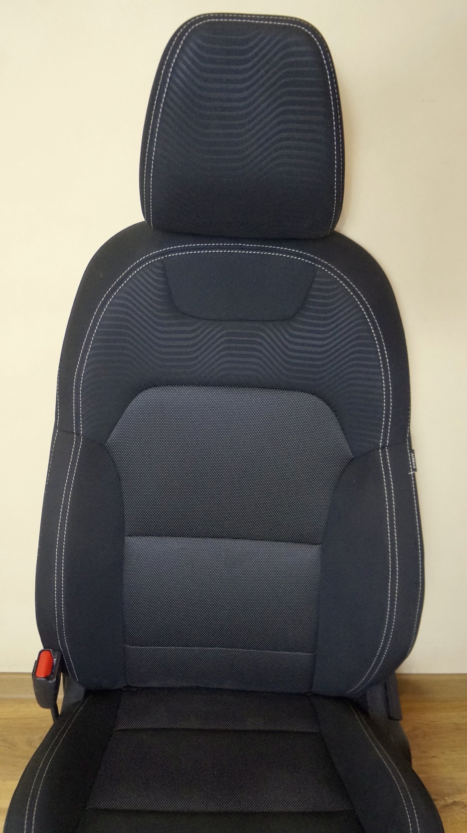Сиденья КОМПЛЕКТ передние и задние 8894910327 для Джили Кулрэй / Geely Coolray 2019—2024 — изображение 41