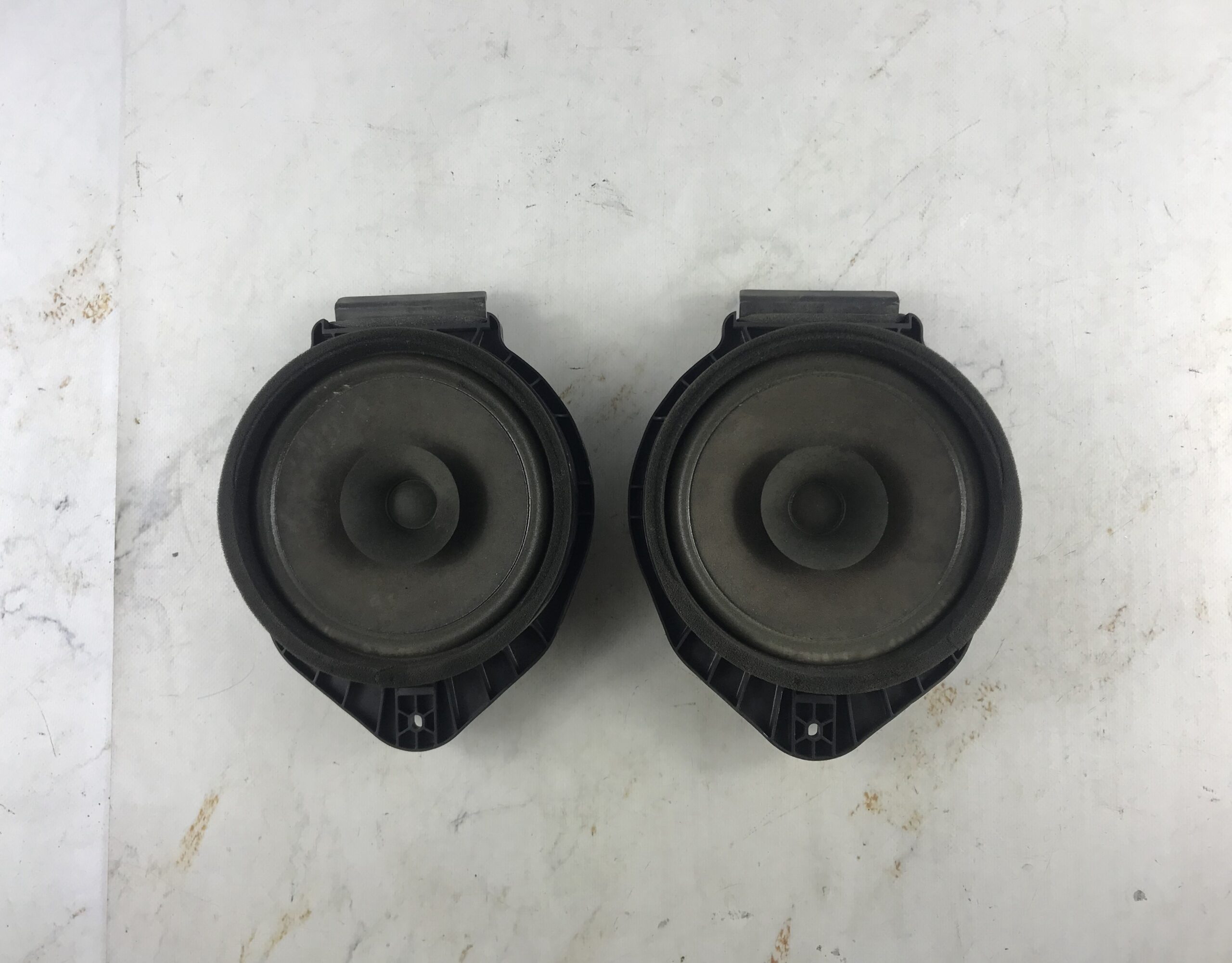 Динамик двери задний шевроле круз 16904042 (1)