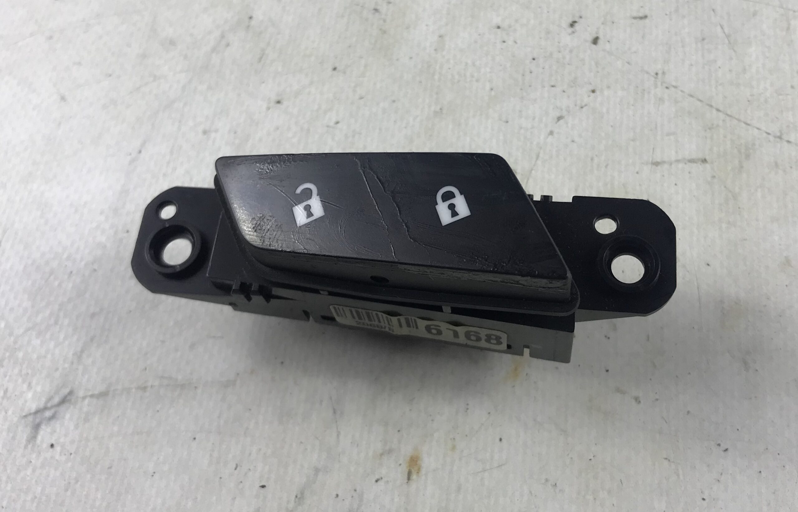 Кнопка блокировки дверей шевроле круз 16904062 (1)