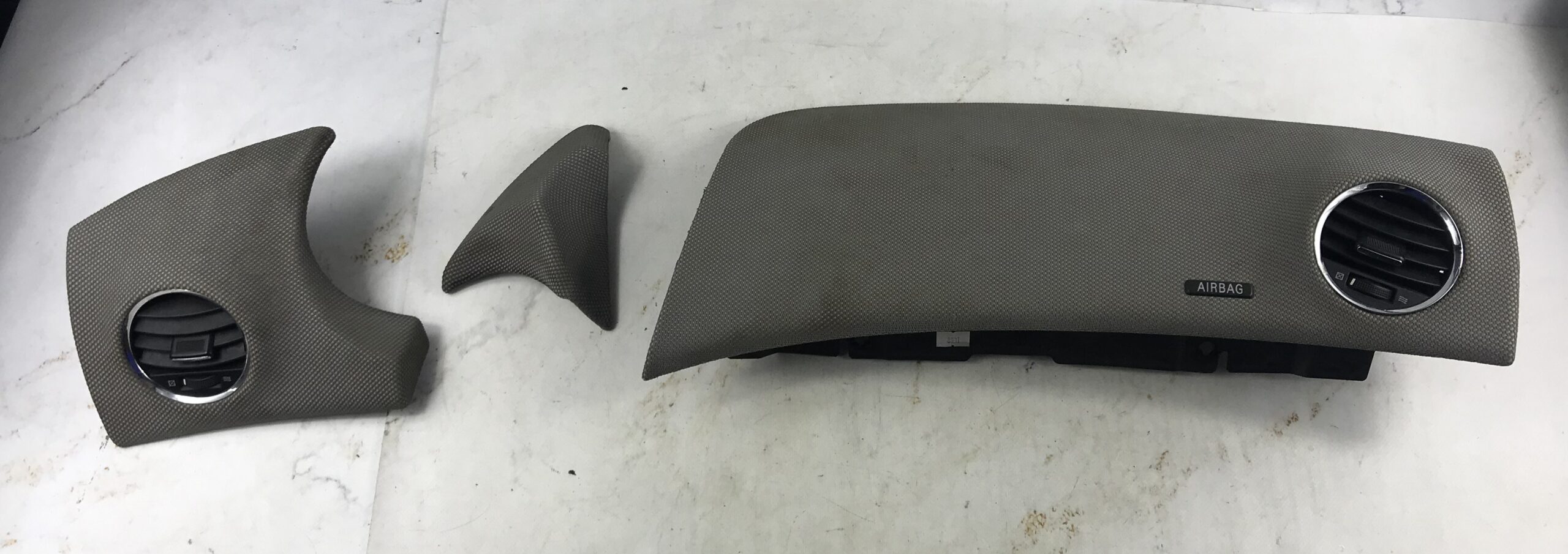 Накладка внутренняя торпедо декор шевроле круз 16904100 (1)