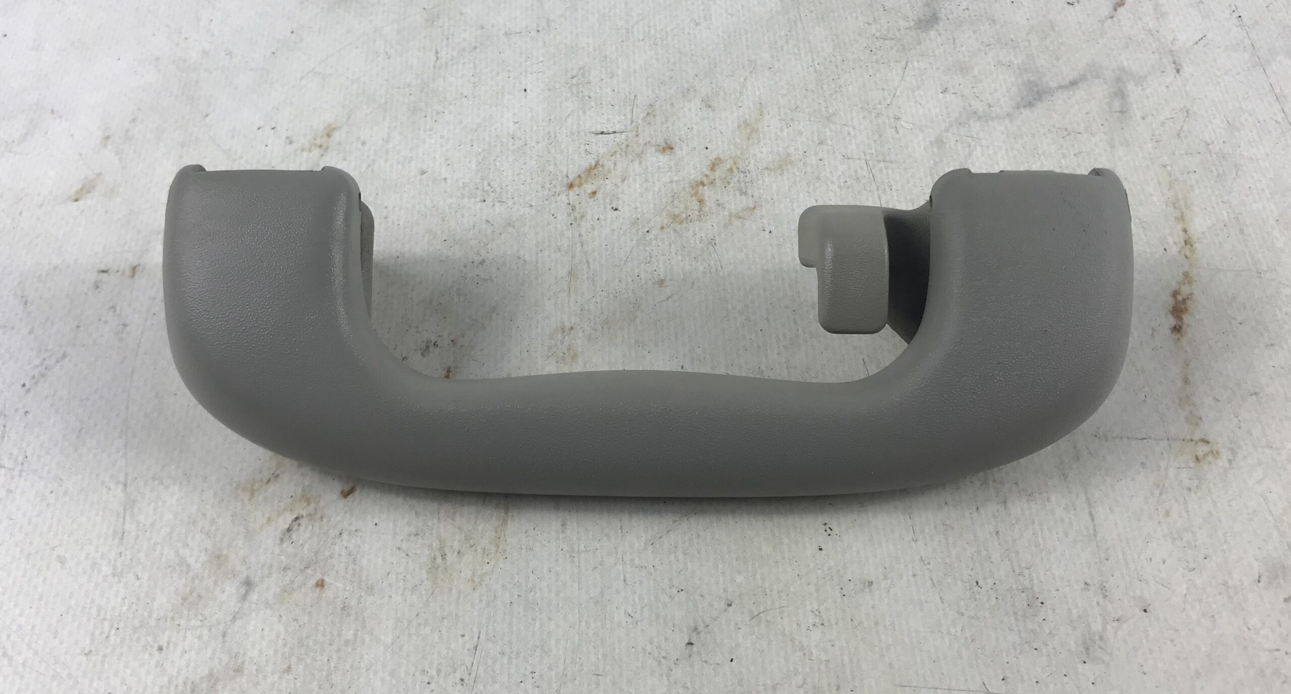 Ручка потолочная шевроле круз 16904176