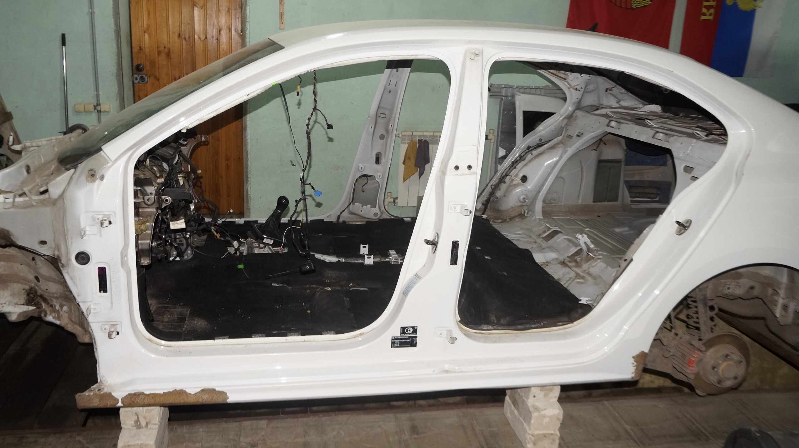 В разборе авто фольксваген джетта 6 17217001 (20)