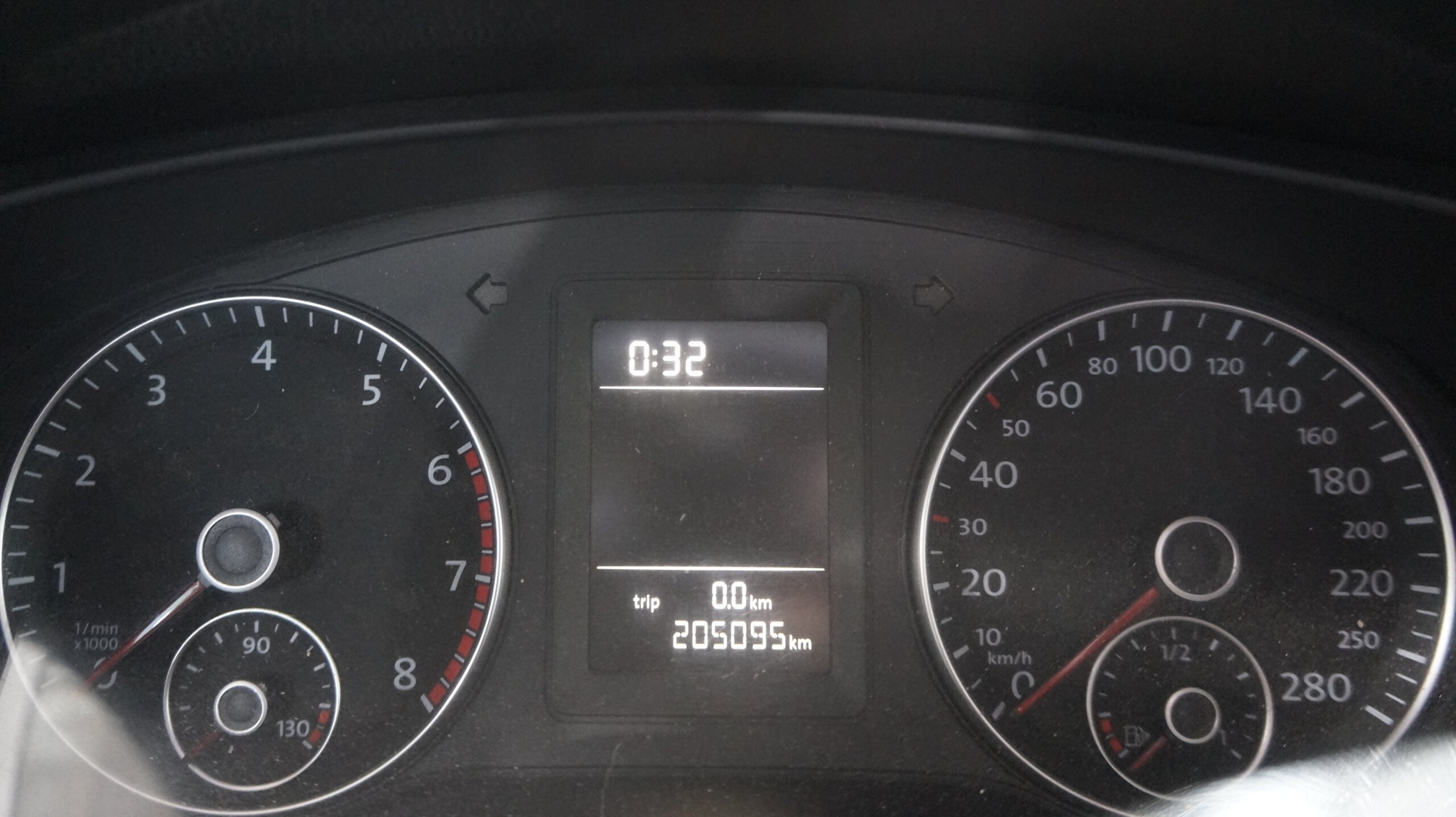 В разборе авто фольксваген джетта 6 17217001 (5)