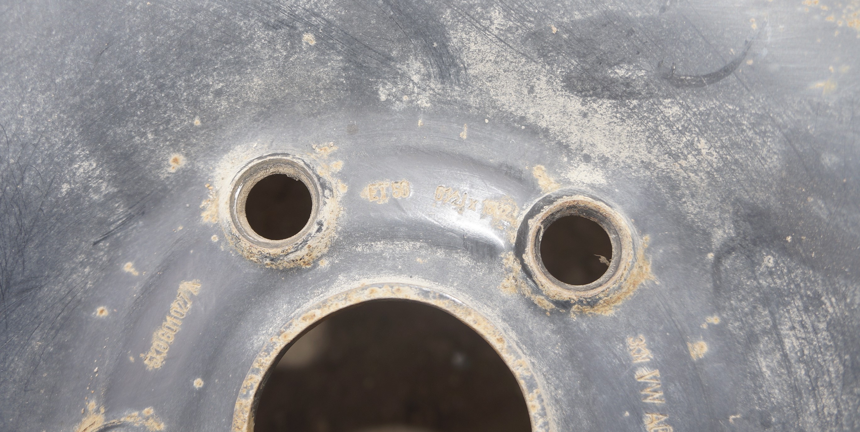 Диски колесные штампованные vw jetta 6 17217037 (3)