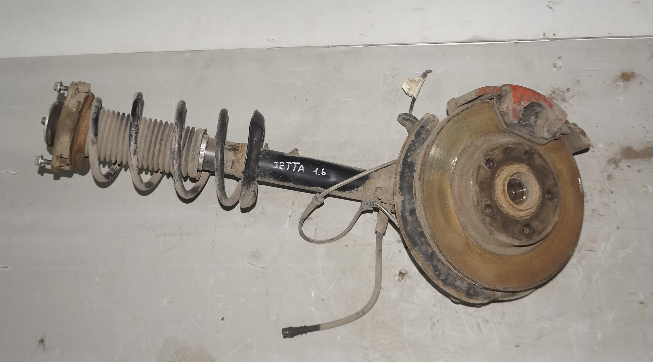 Кулак поворотный передний vw jetta 6 17217076 (1)