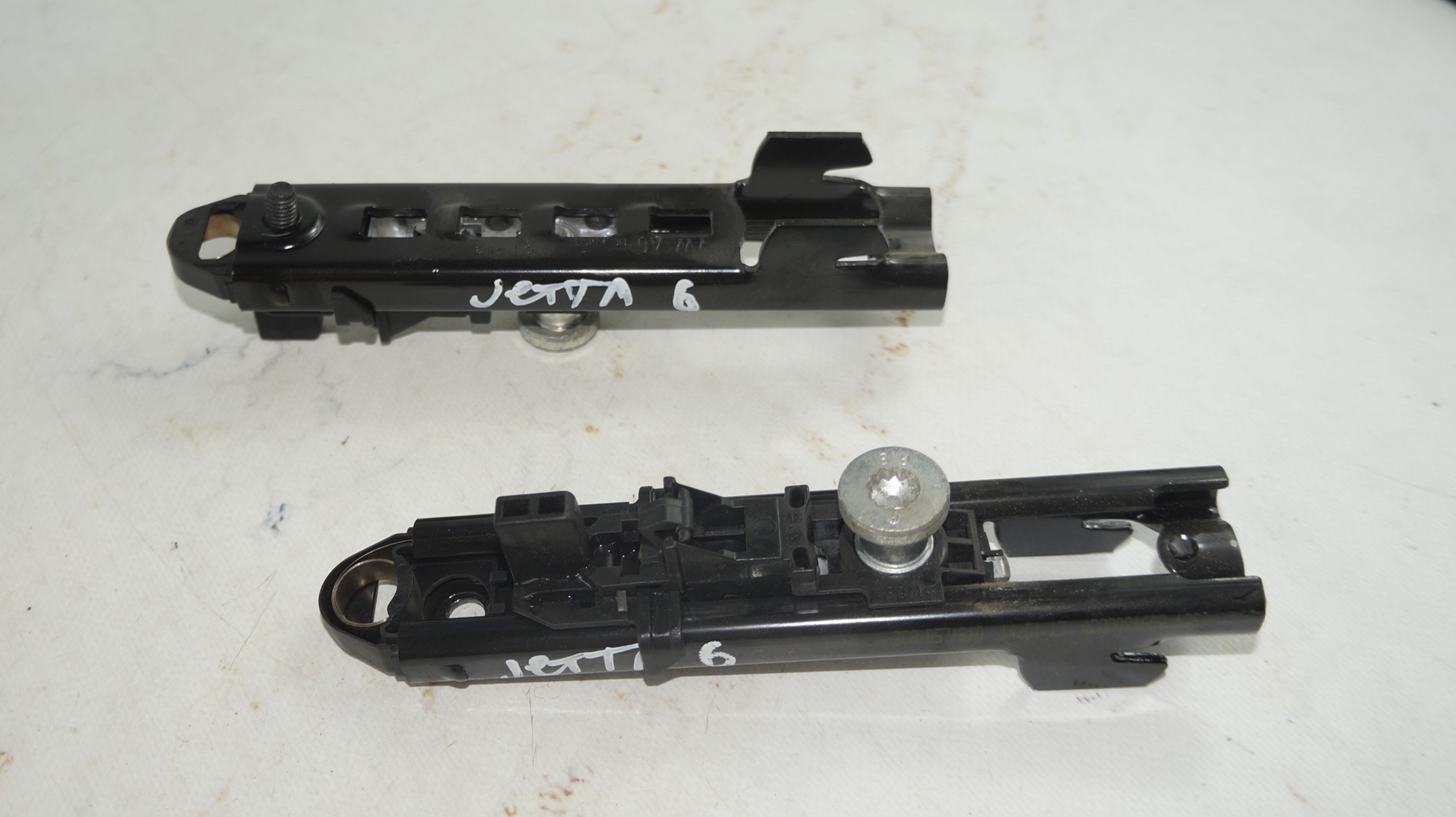 Механизм регулировки ремня безопасности vw jetta 6 17217080
