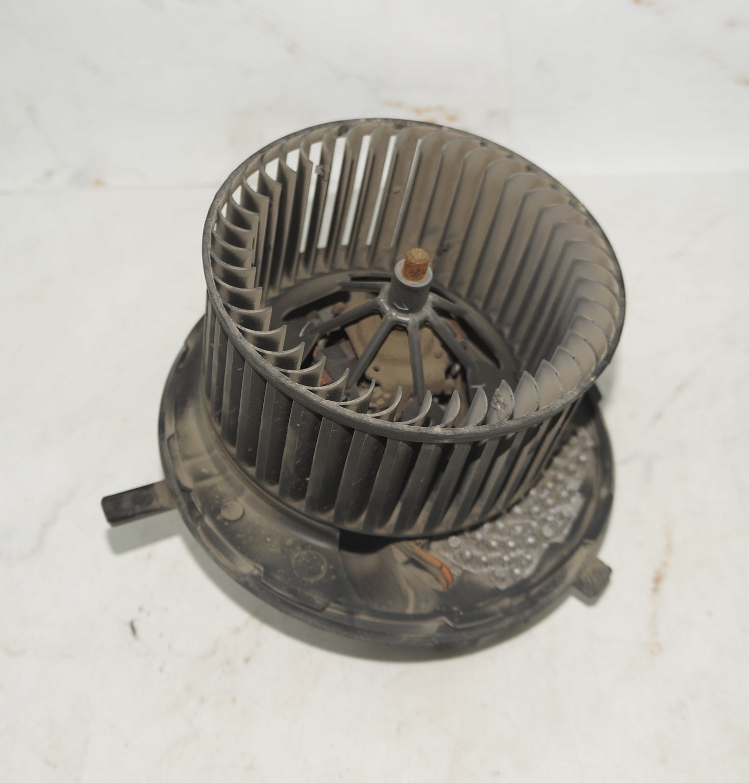 Мотор печки (отопителя) vw jetta 6 17217082 (1)