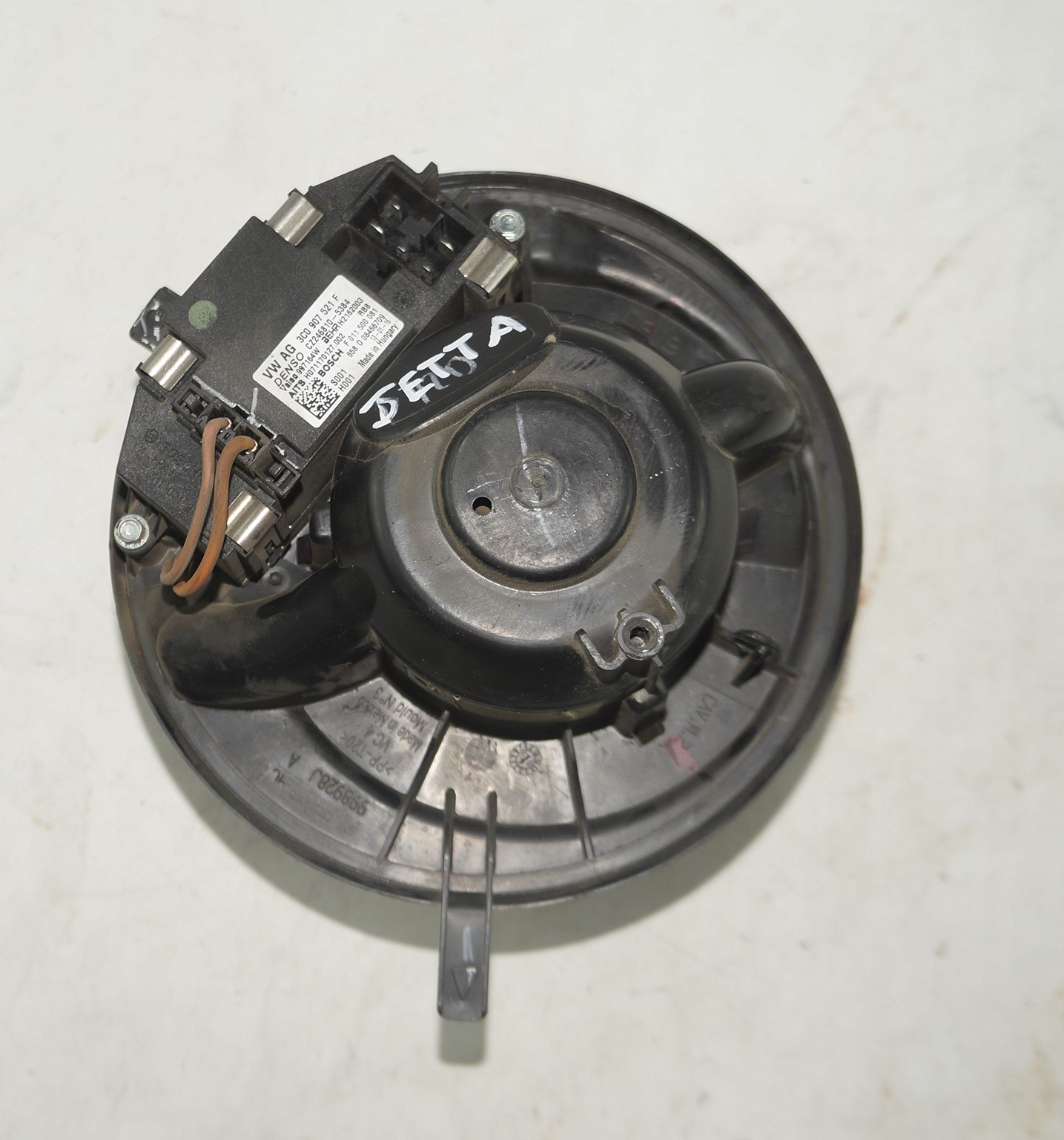 Мотор печки (отопителя) vw jetta 6 17217082 (3)