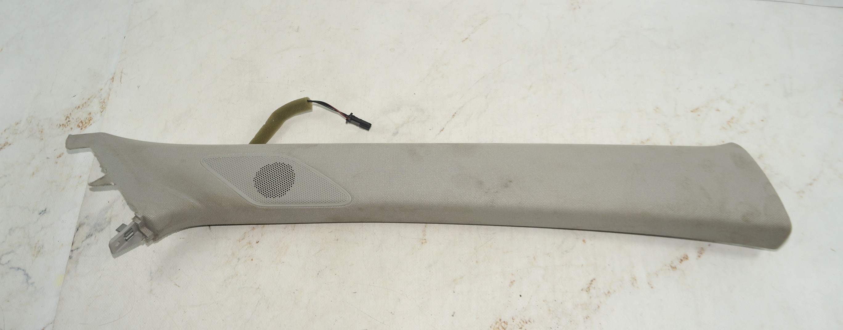 Накладка внутренняя передней стойки vw jetta 6 17217087 (1)