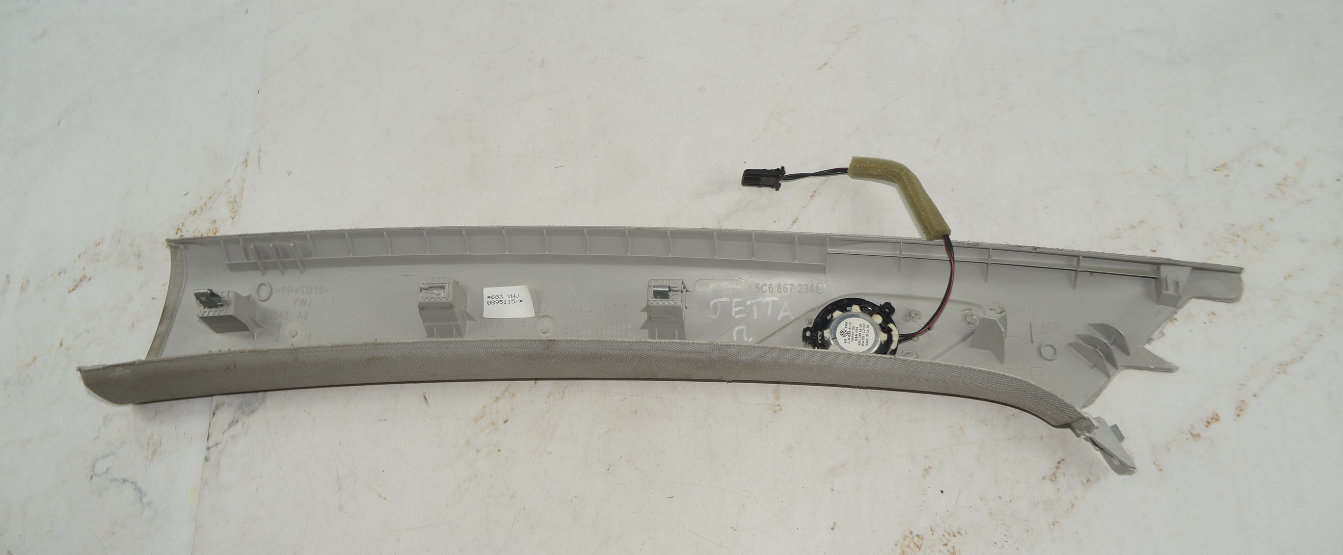 Накладка внутренняя передней стойки vw jetta 6 17217087 (3)