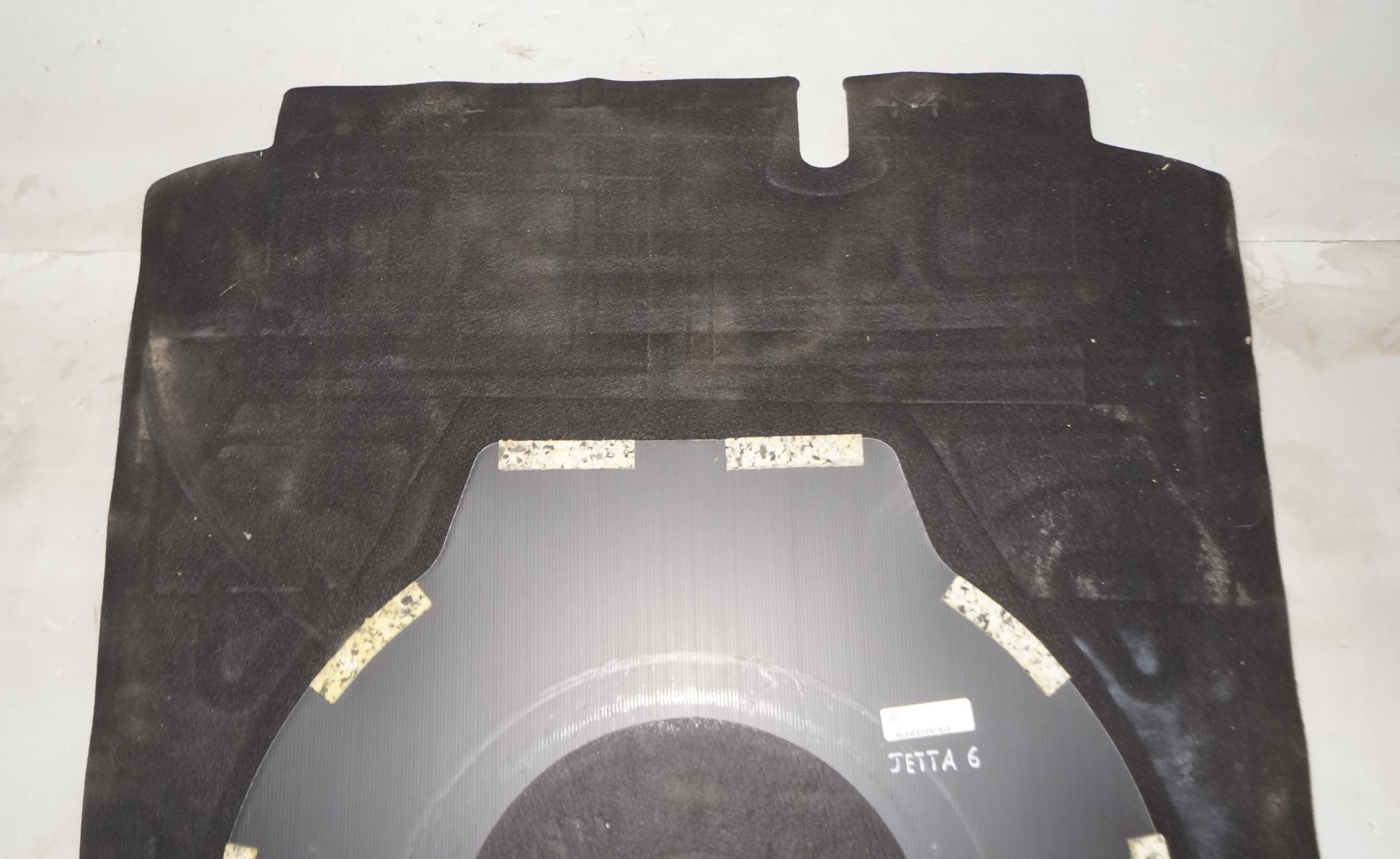 Обшивка пола багажника ворс vw jetta 6 17217102 (6)