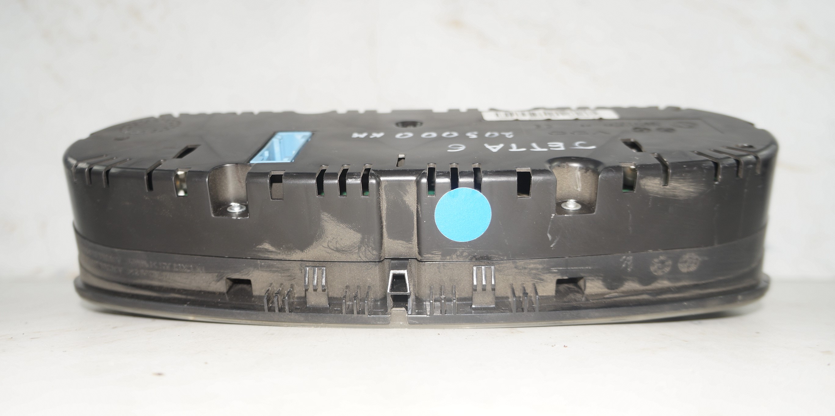 Панель приборов vw jetta 6 17217106 (6)