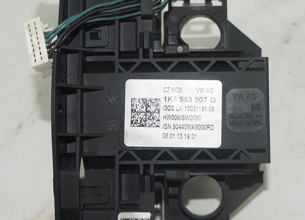 Переключатель подрулевой блок в сборе vw jetta 6 17217108 (6)