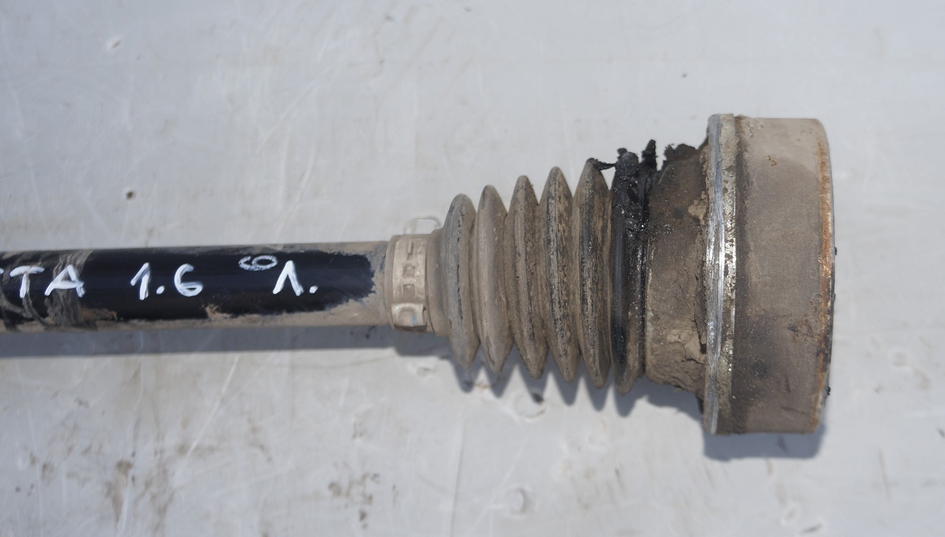 Привод передний vw jetta 6 17217121 (4)