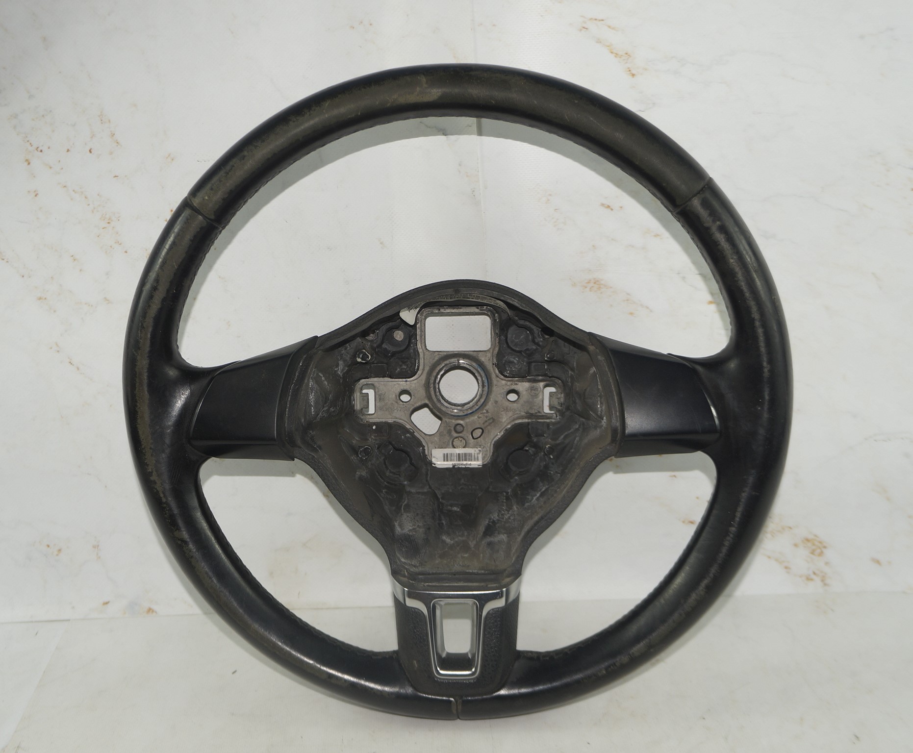 Руль (рулевое колесо) vw jetta 6 17217135 (1)