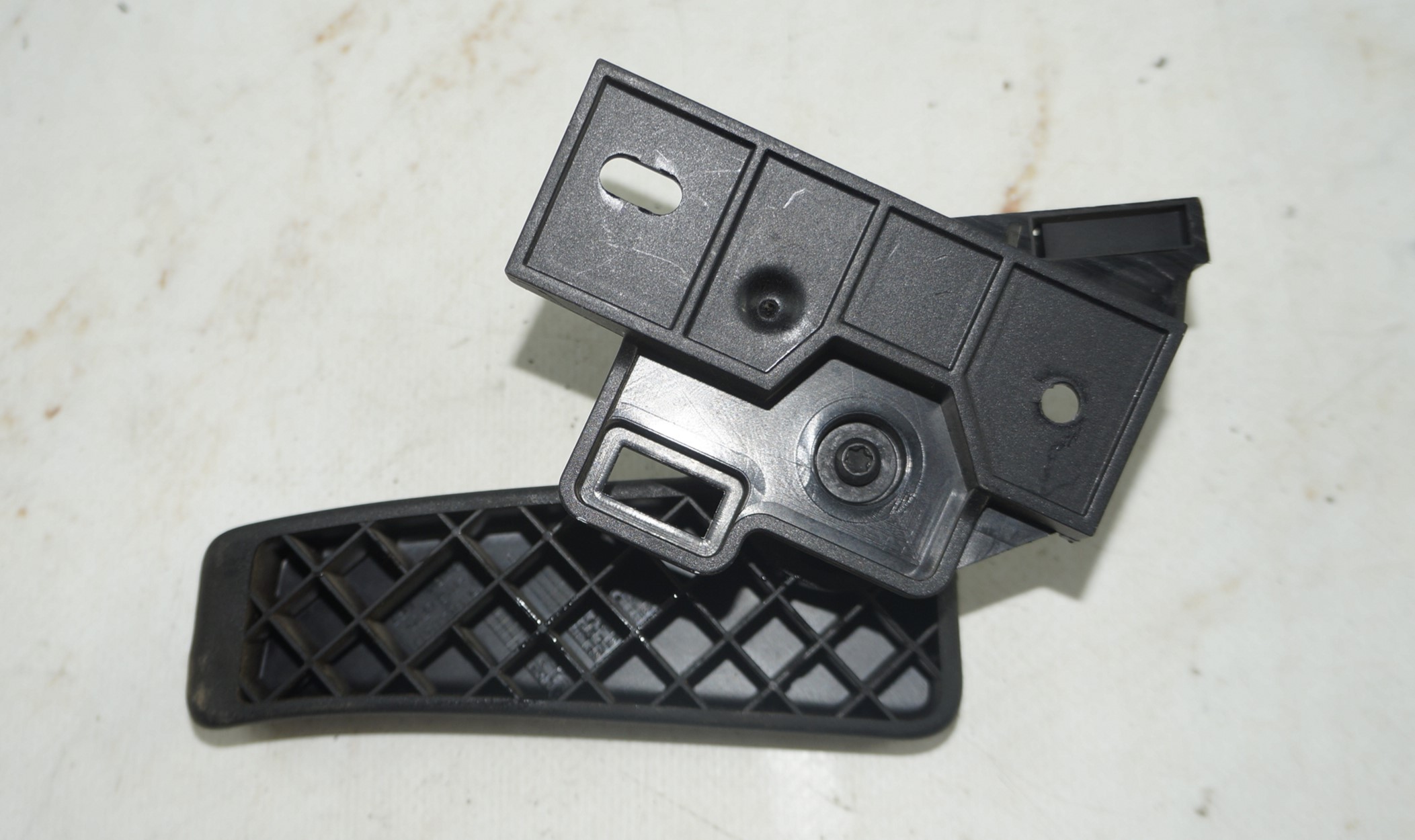 Ручка открывания капота vw jetta 6 17217137 (3)