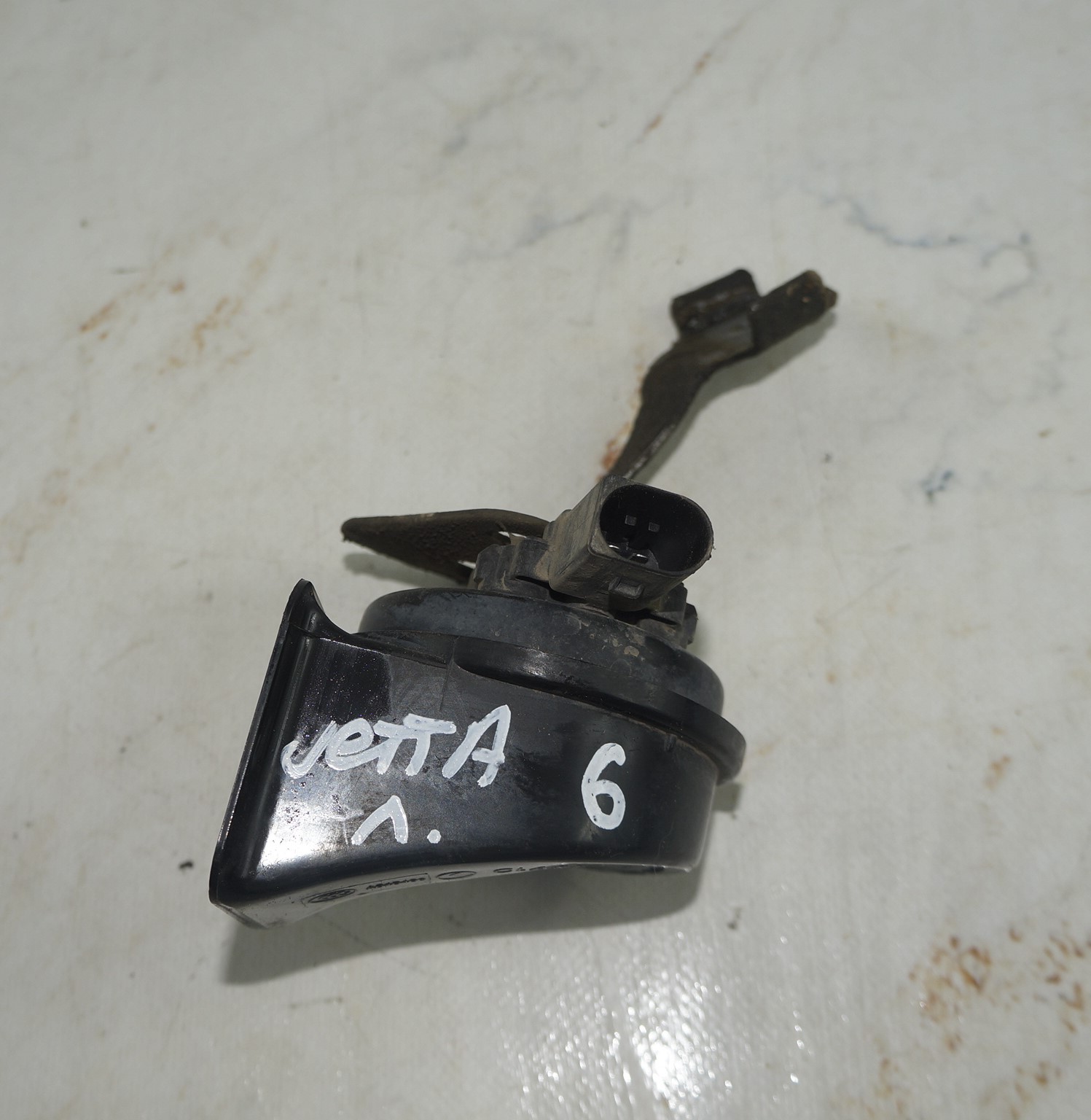 Сигнал vw jetta 6 17217142 (1)
