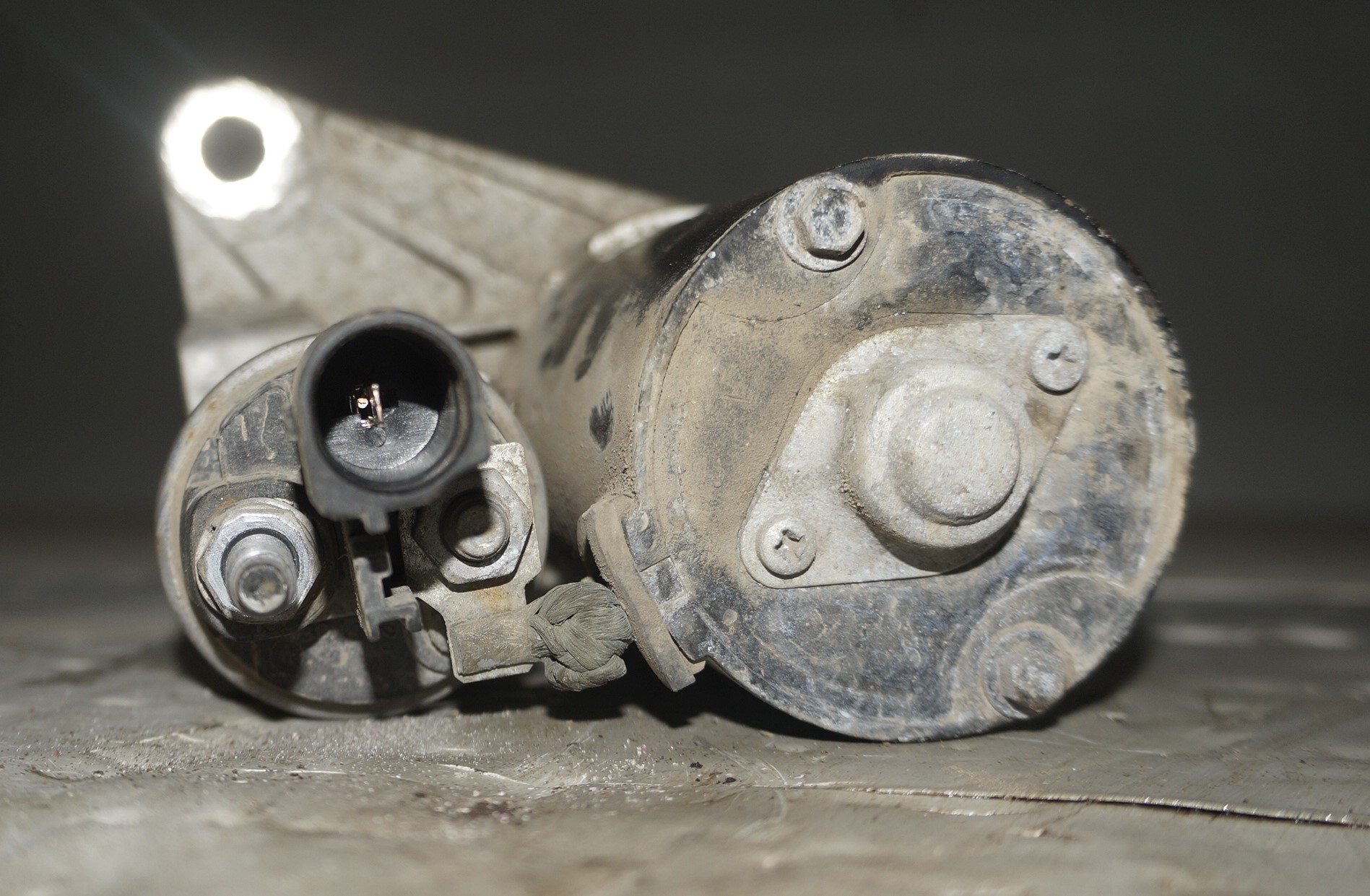 Стартер vw jetta 6 17217145 (5)