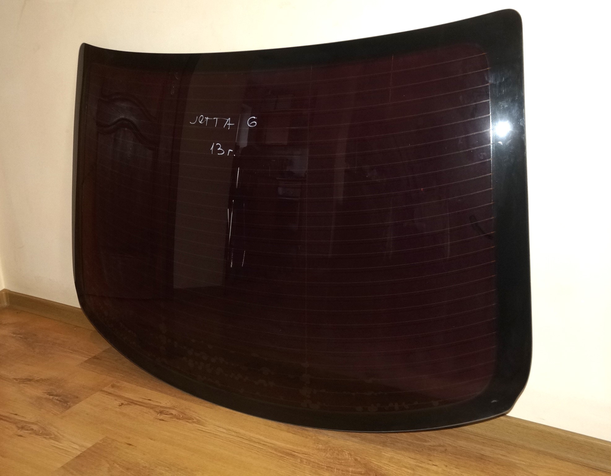 Стекло заднее vw jetta 6 17217148 (1)